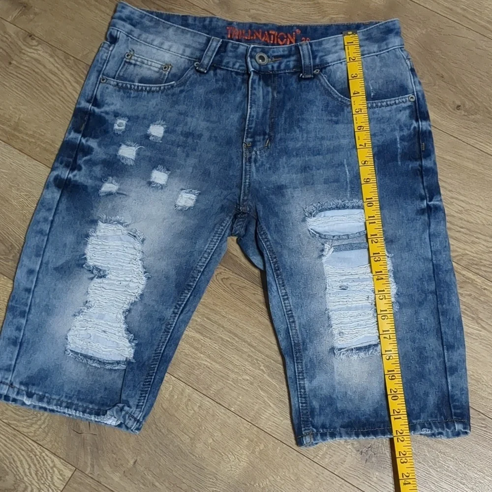 Trillnation denim distressed shorts mens size  30